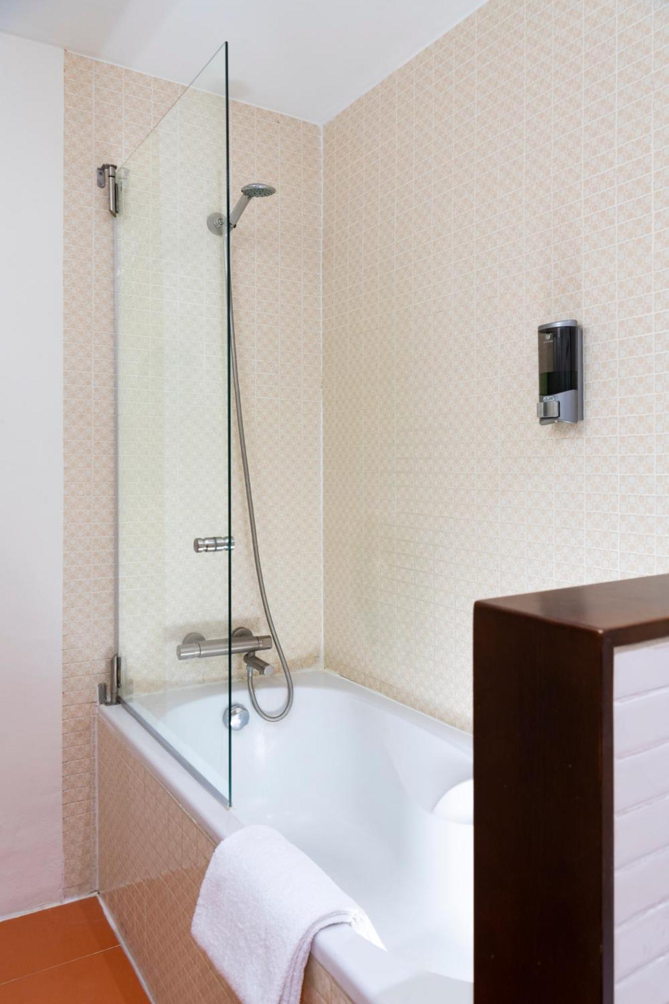 Misterhost Deluxe Santa Cruz I - Cozy Central And Quiet Seville Luaran gambar